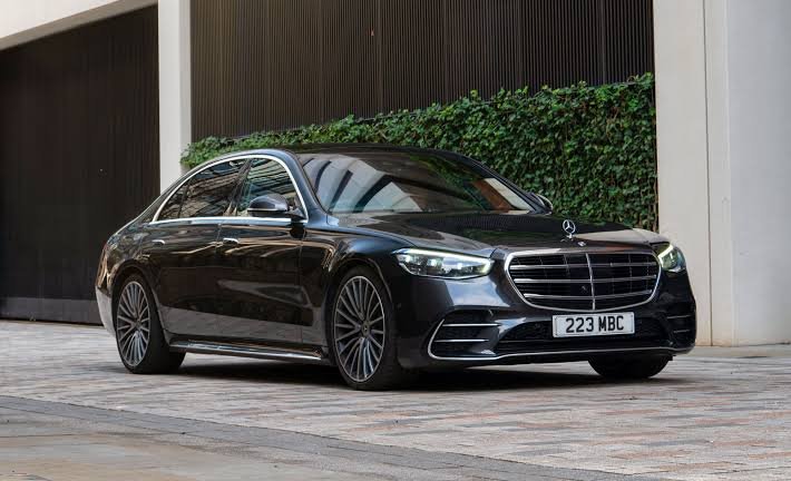 MERCEDES S-CLASS | chauffeur driver | best chauffeur service and tours packages in dubai
